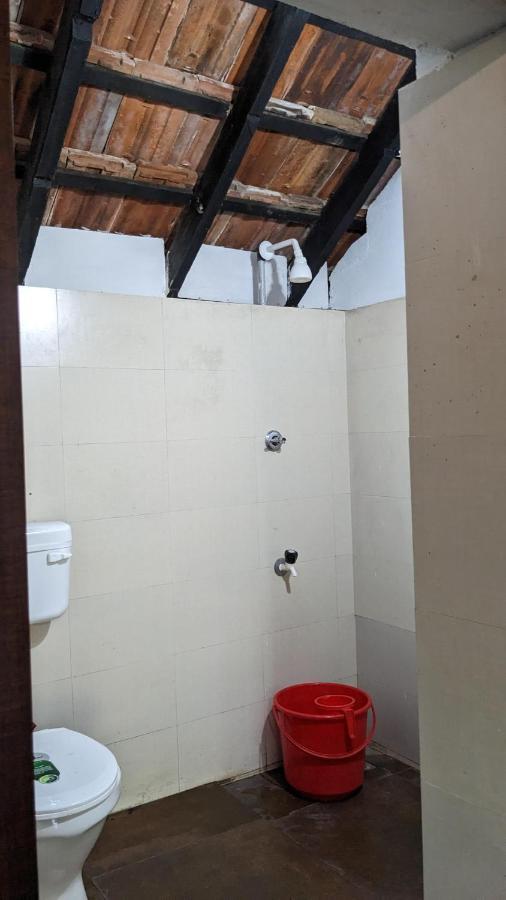Crossroads Hostel 1957 กัลปัตตา ภายนอก รูปภาพ